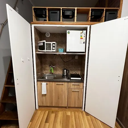 Lejlighed Small Flat With Loft