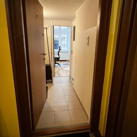 Small Flat With Loft Lejlighed *